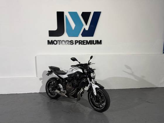 YAMAHA MT-07 ABS YAMAHA MT-07 ABS